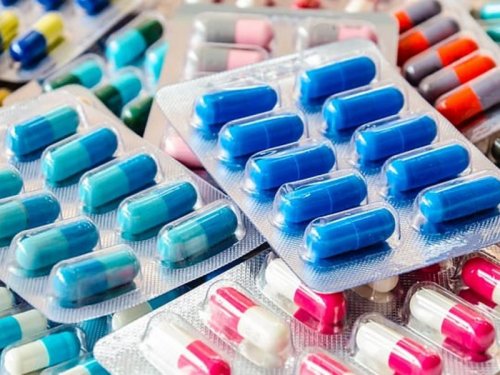 Красные таблетки излечивают людей быстрее синих – Медики
