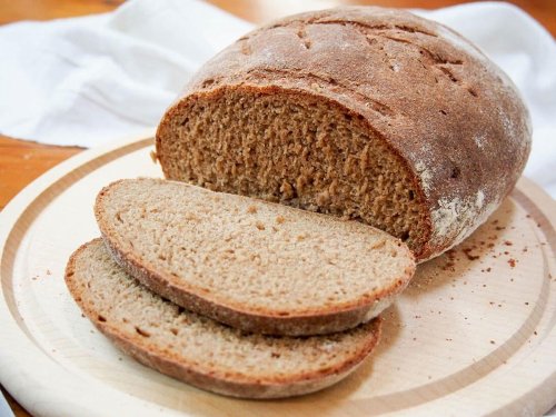 «Хлеб всему голова?»: Гастроэнтеролог развеял мифы об этом продукте