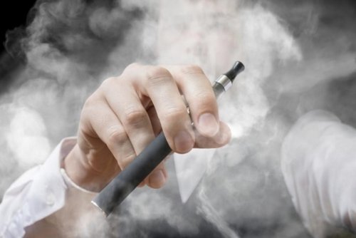 «Вот тебе и вейпы»: В США любителю электронных сигарет пересадили лёгкие