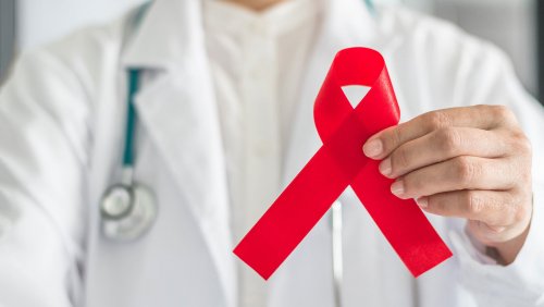 В США люди с ВИЧ станут получать лекарства бесплатно