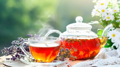 «Количество чая бывает излишним»: Медики раскрыли 7 неприятных признаков этого