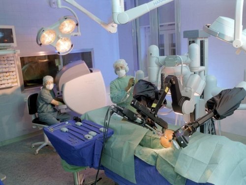 Российский робот-хирург превосходит лучших специалистов по точности выполнения операций