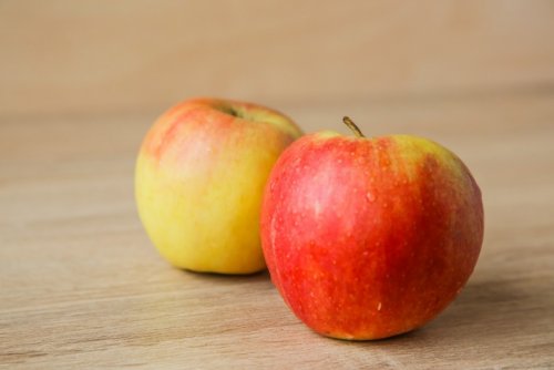 Два яблока в день нормализуют уровень  холестерина