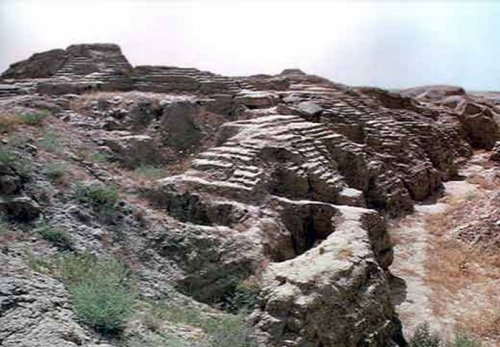 Древние сирийские эпитафии из гробницы жреца Моноха помогут больше узнать об Ассирийской империи