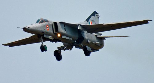 ВВС Индии прощаются с самолетами-истребителями МиГ-27