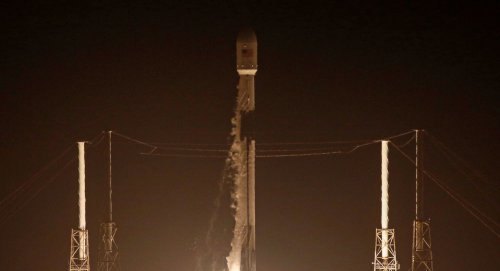 SpaceX намерена стать мировым лидером по частным спутникам после запуска Constellation