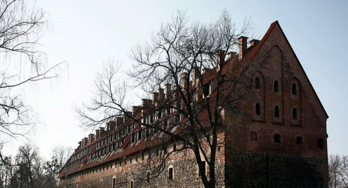 Для желающих купить древний замок есть шанс приобрести его на Балтийском побережье России