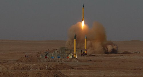 Вторая волна ракетных ударов нанесена по американским целям в Ираке