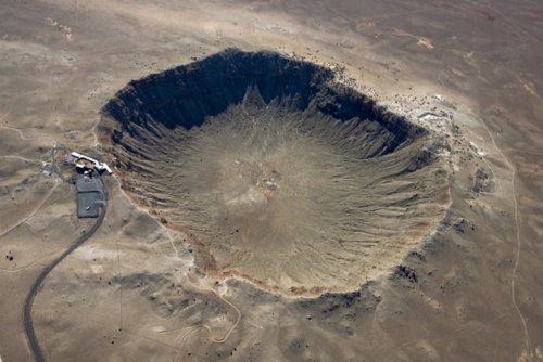 Учёные нашли на Земле след столкновения с метеоритом-монстром