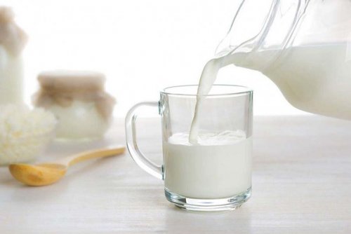 Употребление 1% молока вместо 2%  снижает темпы  старения