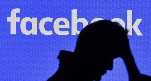Мужчина  задушил жену за одержимость Facebook