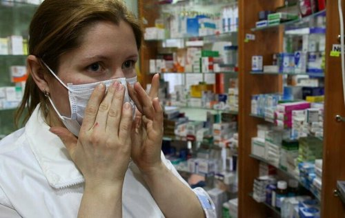 «Мы что, марлю сами не можем делать?»: Ростов разберётся с заводом, прекратившим выпускать медицинские маски