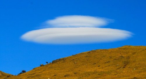 Пользователи Facebook ошеломлены огромным «НЛО-подобным» облаком вдоль восточного побережья США