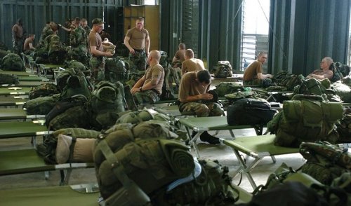 Финские вооруженные силы тестируют совместные казармы для женщин и мужчин, чтобы повысить сплоченность