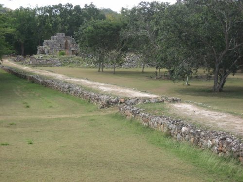Современные технологии раскрывают старые секреты о великой белой дороге майя