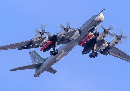 Стратегическая авиация России показала свое оружие