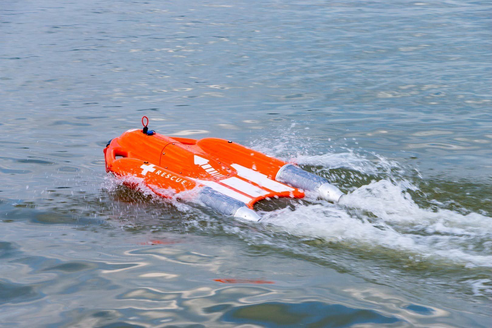 Организация спасательных средств. Подводный аппарат Dolphin 3k. Спасательные средства на воде. Спасательные средства на водном транспорте. Спасение на воде.