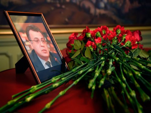 Турецкая прокуратура требует пожизненного заключения для 8 подозреваемых в убийстве российского посла Карлова