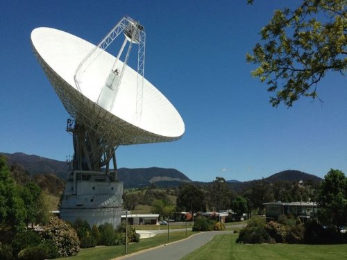 NASA  собирается прекратить связь  с Voyager 2 почти на год