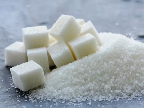 Эксперты назвали сахар не менее опасным, чем табак и алкоголь