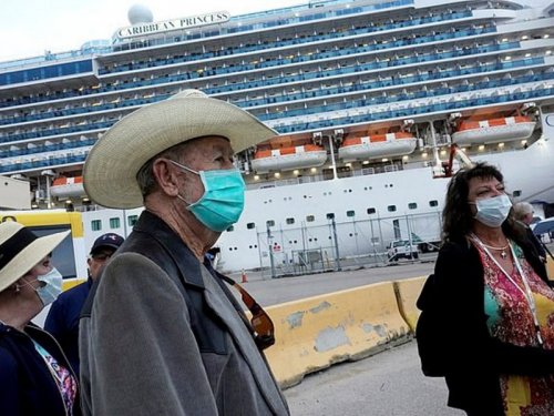 Эксперты США уверены, что пандемия коронавируса продолжится 6 месяцев