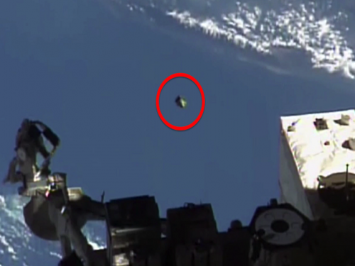Охотники за пришельцами  заметили НЛО во время прямой трансляции SpaceX