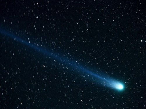 Комета, свидетельница строительства египетских пирамид, возвращается в Солнечную систему