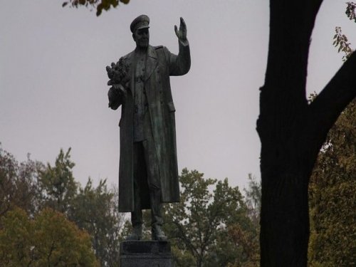 «Темный день» в Праге: чешские власти  снесли памятник советскому освободителю
