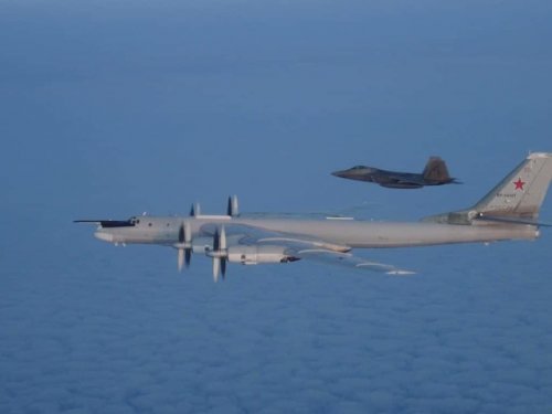 ﻿США заявили о перехвате двух российских военных самолетов в районе Аляски