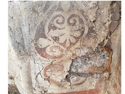 ﻿Фрески XIV века, изображающие  «святых воинов», найдены в церкви древнего города Червен в Болгарии