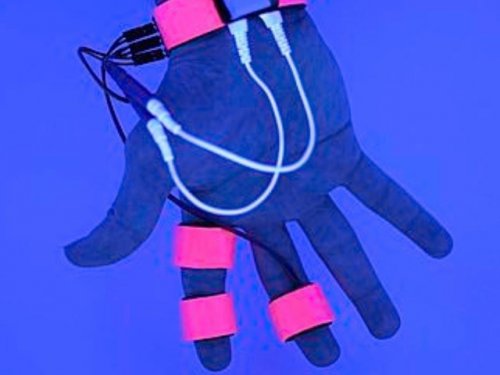 Уникальные перчатки позволят реализовать подсознательный потенциал человека