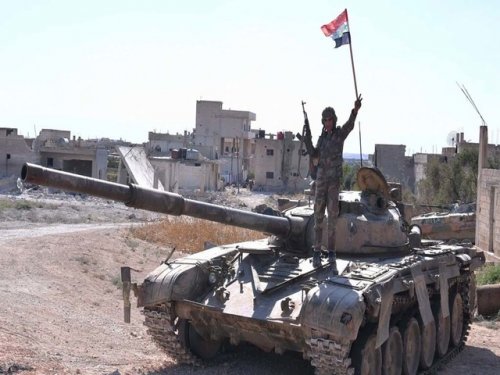 Российские военные заявляют, что боевики обстреляли город в провинции  Идлиб