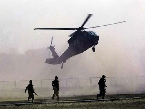 Появились кадры американских вертолетов, нападающих на сирийский город