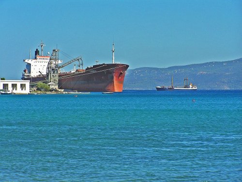 Простой танкеров у берегов США приведёт к поражению саудитов в нефтяной войне