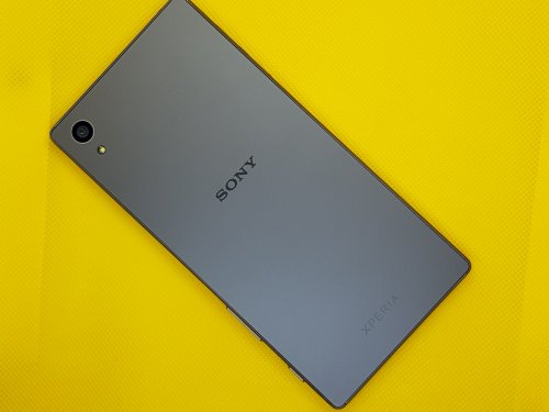 Sony предлагает оснастить смартфоны выдвижными динамиками