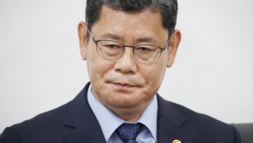 Министр объединения Южной Кореи уходит в отставку после обострения с КНДР