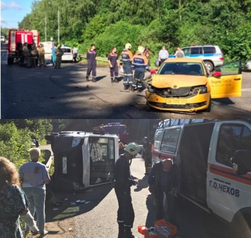 Место столкновения автобуса Газ и автомобиля такси Skoda, фото: пресс-служба МЧС Московской области