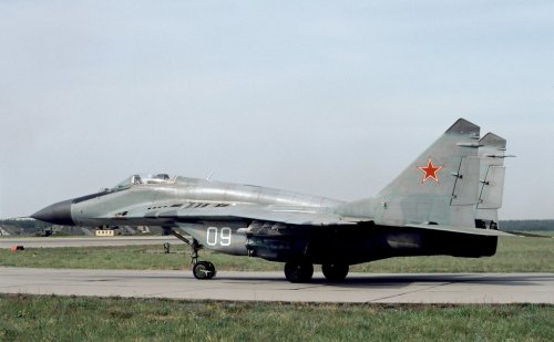 СМИ вспомнили, как российский МиГ-29 ушёл от F-16 США, поднявшись в стратосферу