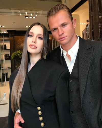 Анастасия Костенко вместе с мужем Дмитрием Тарасовым у себя в аккаунте @kostenko.94 в Instagram